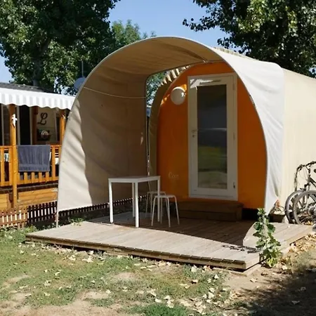 Zecamping 4 Etoiles Pet Friendly Terrain Multisports Piscine Couverte * Angles (Vendee)